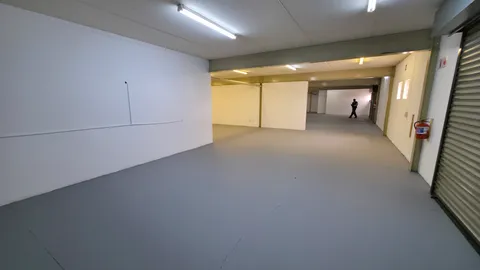 Germiston Motor City, Cnr Jack and Refinery Rd  - Unit on Ground Floor - 601m² (5)